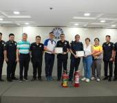 Alyansa Fire Rescue leads LSMS for CFBCI scholars in celebration of the Fire Prevention Month 菲華工商總會特邀請聯合志願防火會為點亮未來受助生宣導防火安全知識